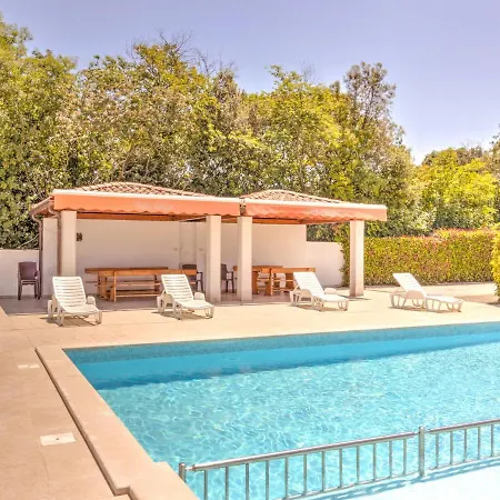 Magnificent Mobile In With Swimming Pool Holiday home